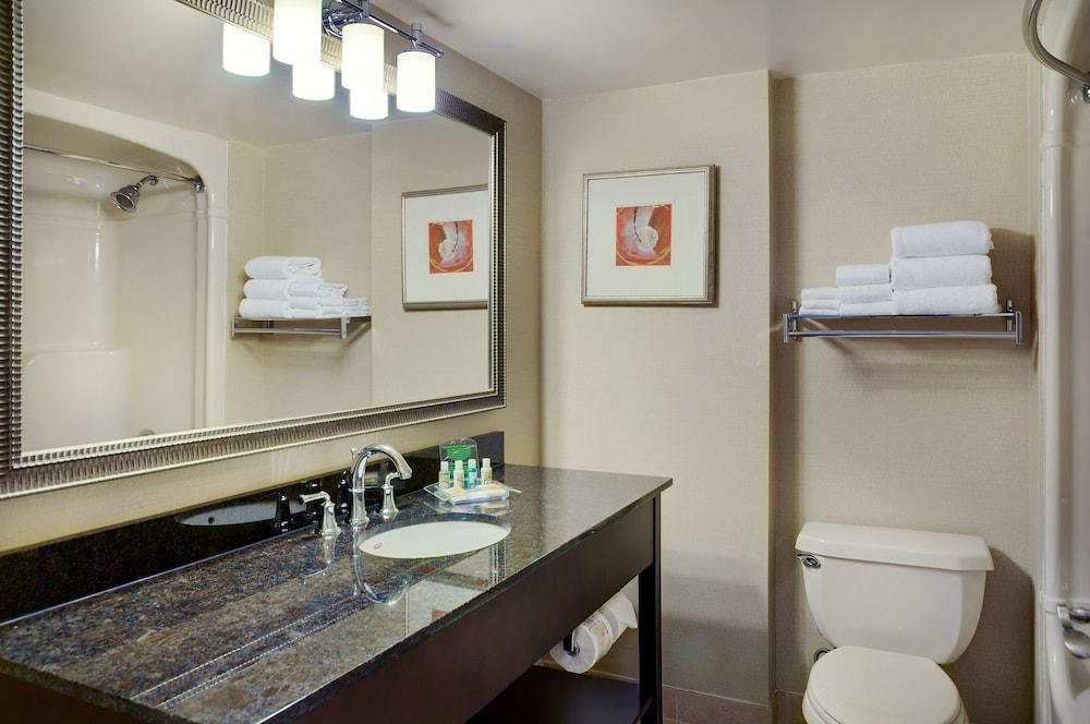 MainStay Suites Bronx - Belmont photo 13
