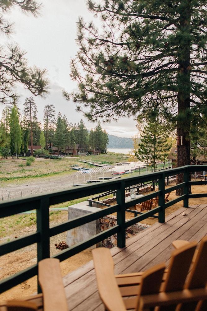 Noon Lodge at Mallard Bay photo 78