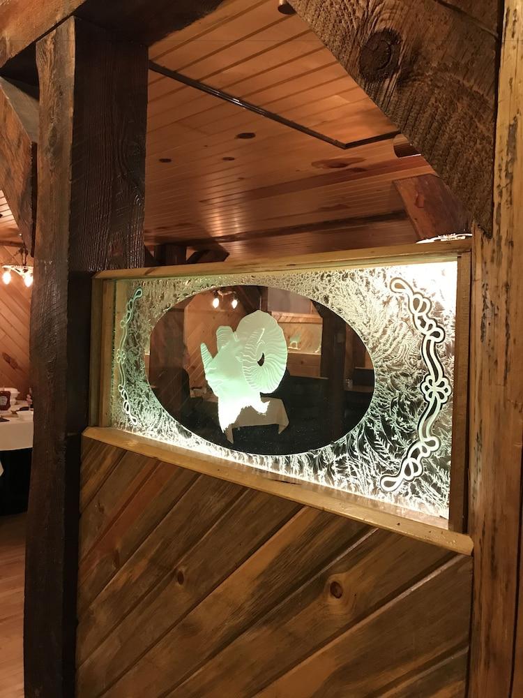 Colter's Lodge photo 39