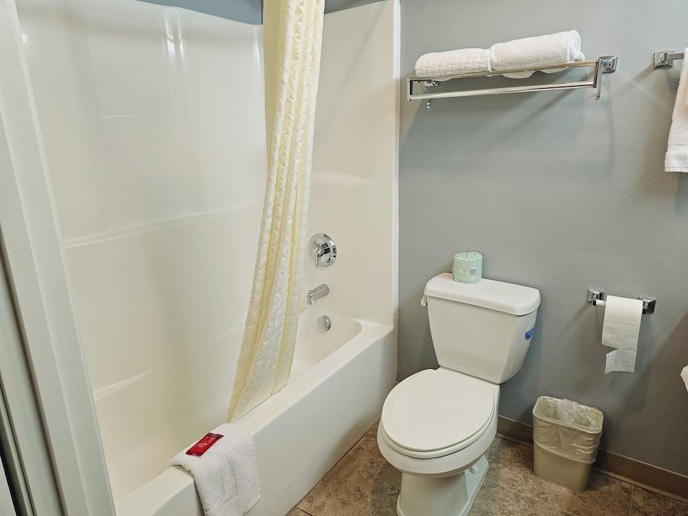 Executive Inn and Suites Extended Stay in Vernal photo 33