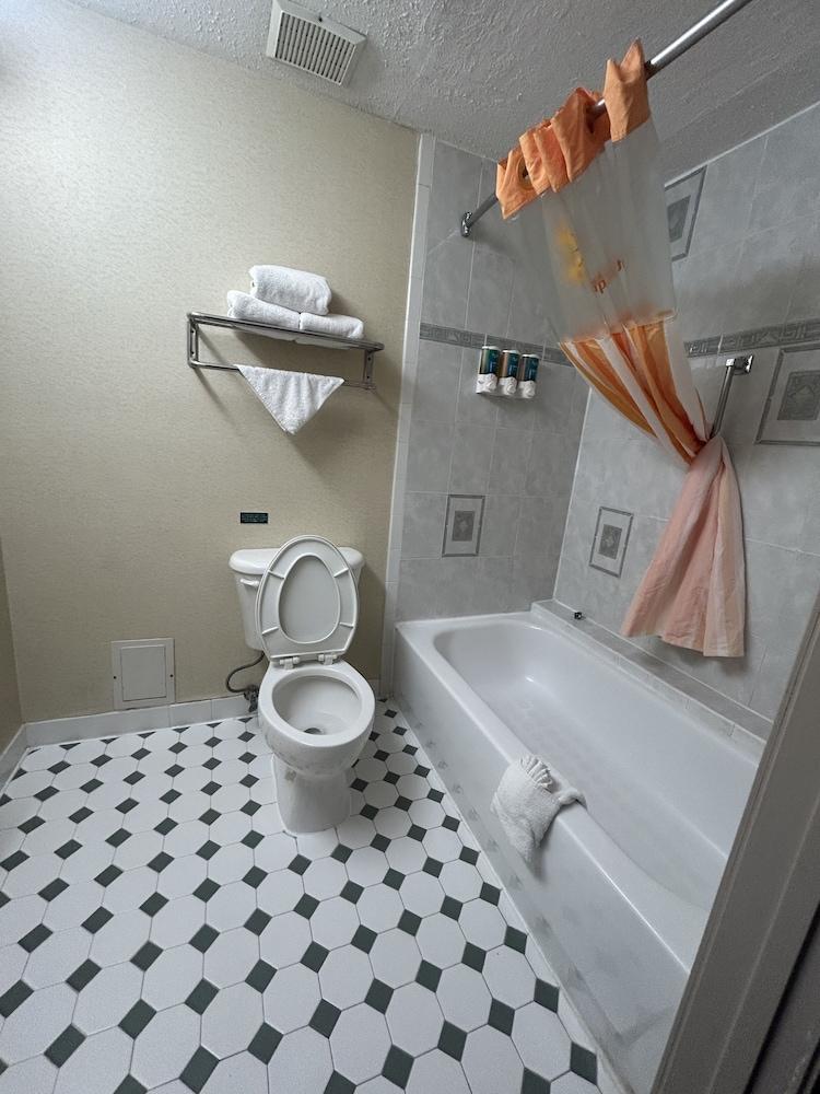 Shary Inn and Suites photo 19
