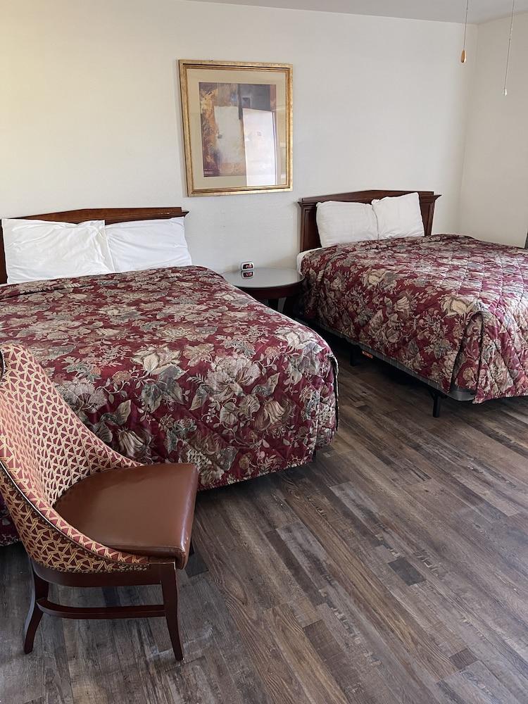 CRYSTAL MOTEL photo 12