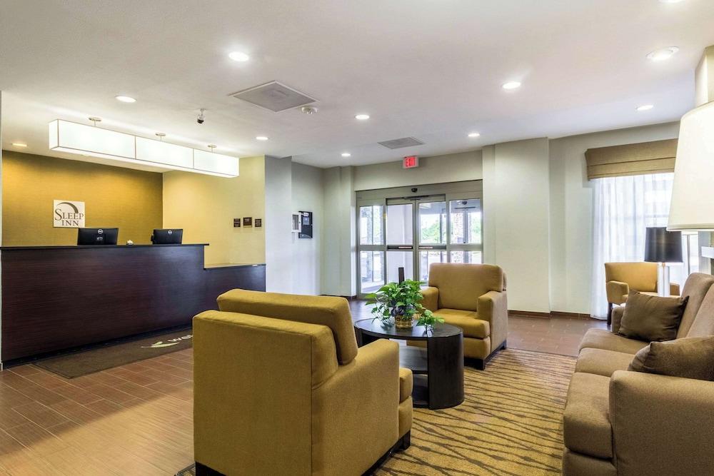 Sleep Inn & Suites Jourdanton - Pleasanton photo 2