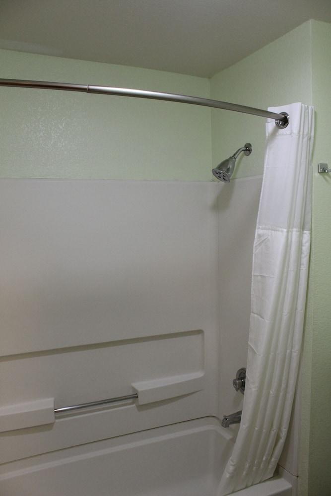 Cheyenne Guest Inn photo 20