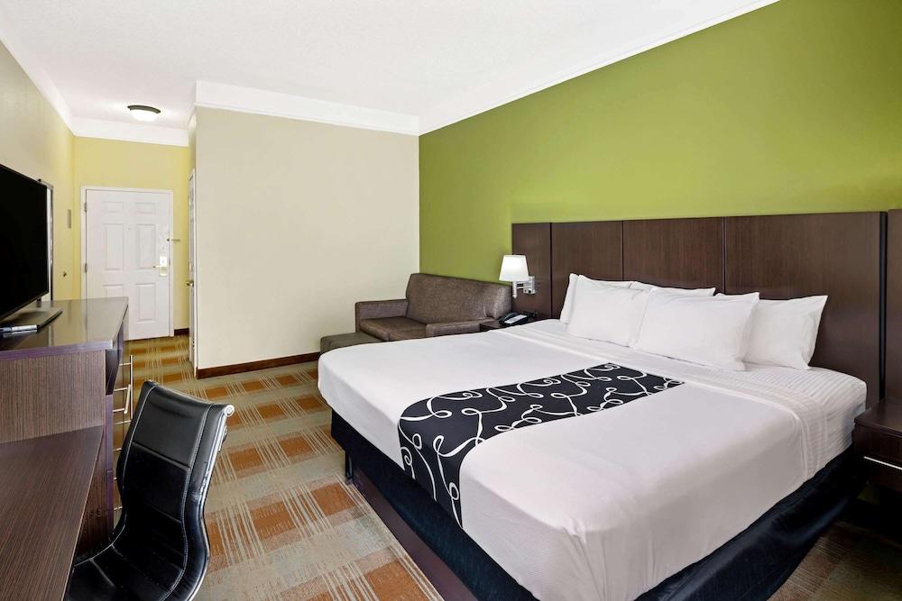 La Quinta Inn & Suites by Wyndham Atlanta South - Newnan photo 19