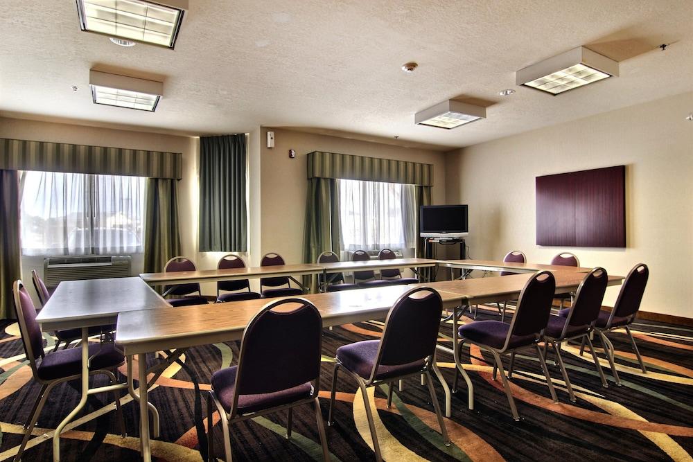 Premier Extended Stay Hobbs photo 25