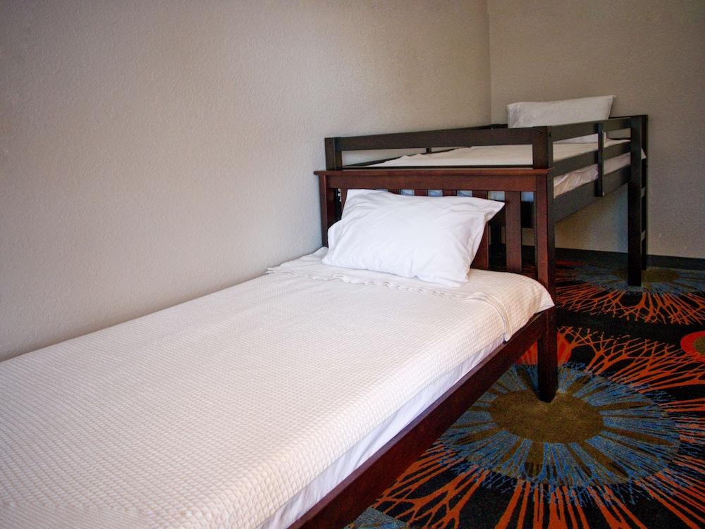 Hampton Inn Oklahoma City/Edmond photo 7