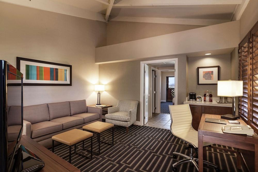 Hilton Phoenix Tapatio Cliffs Resort photo 9