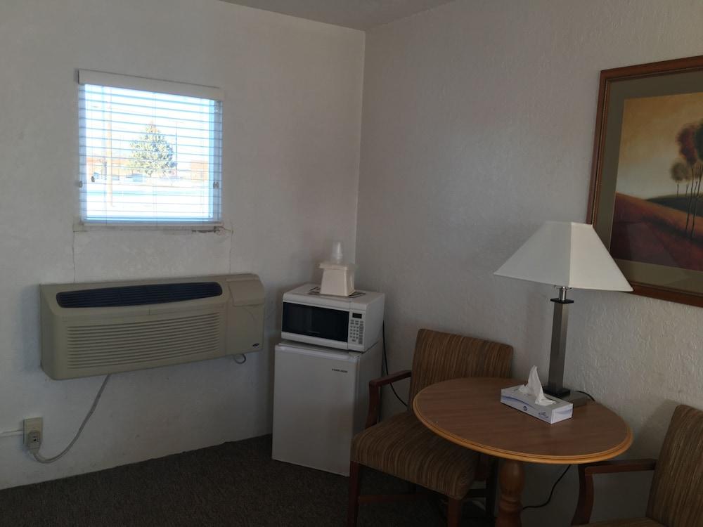 Circle S Lodge photo 23