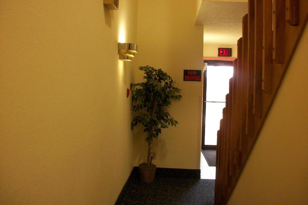 Lodi Valley Suites photo 24