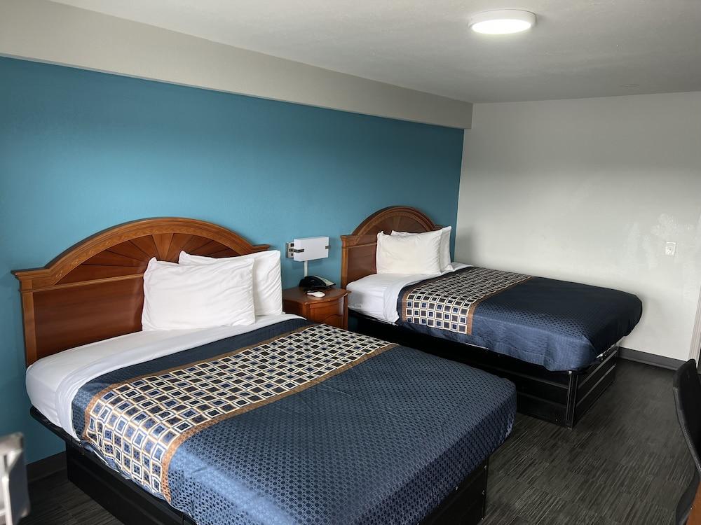 Rodeway Inn Commerce photo 16