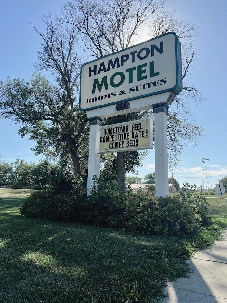 Hampton Motel photo 5