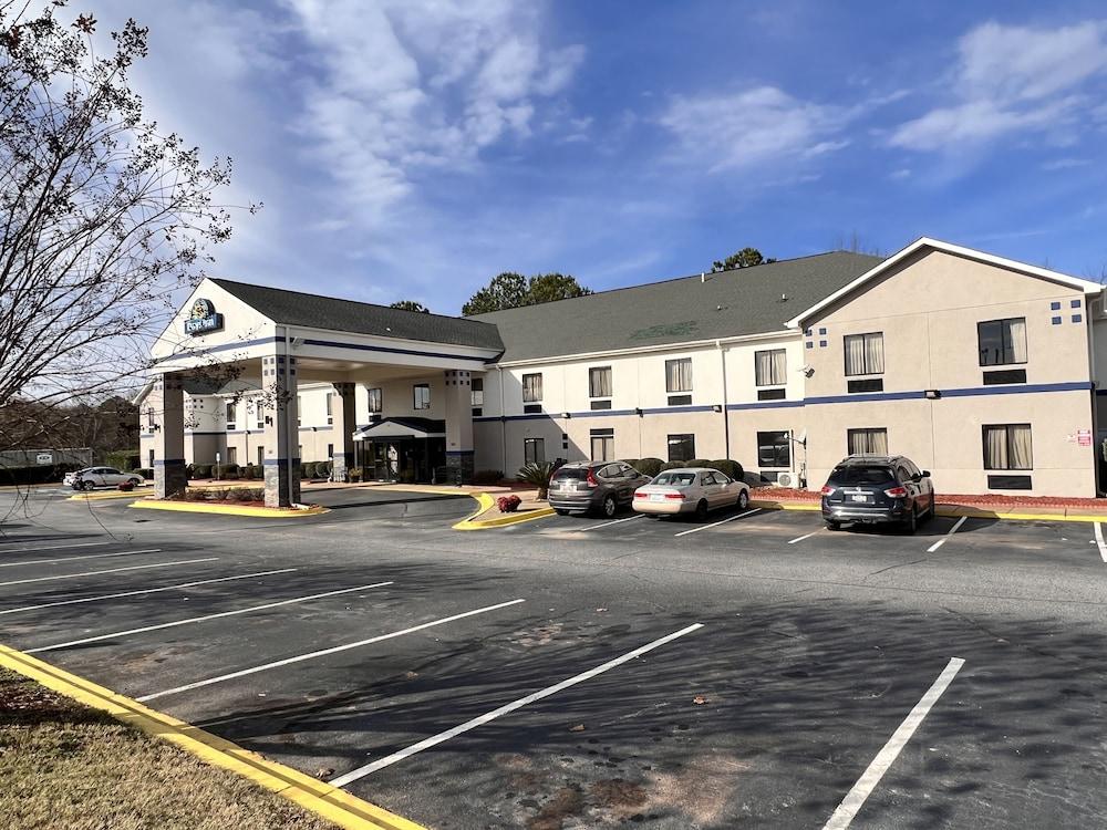 Days Inn by Wyndham Greenville South/Mauldin photo 69
