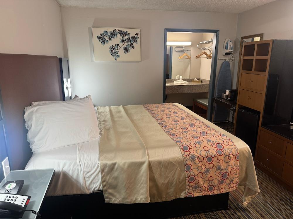 Discovery Inn photo 6