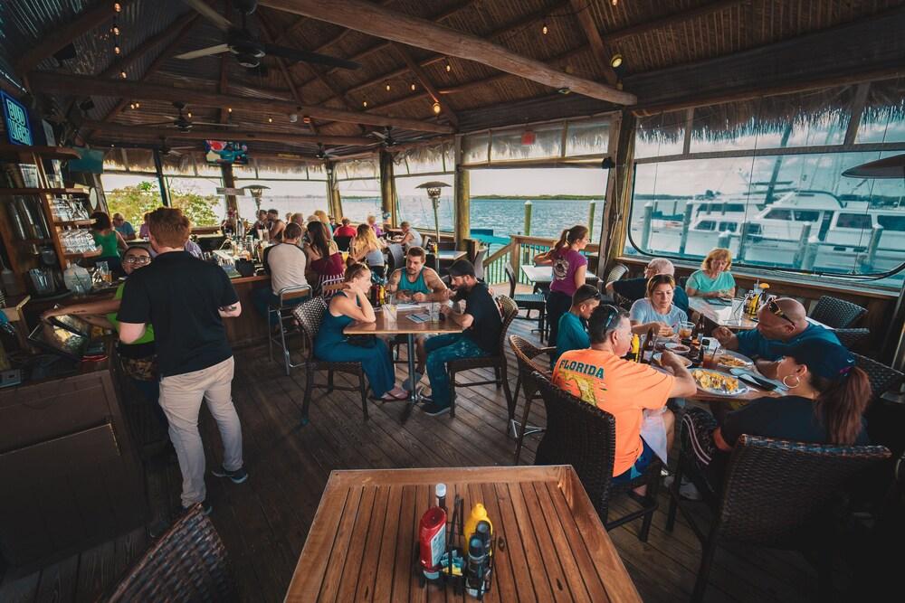 Dockside Inn & Resort photo 41