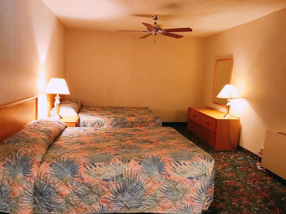 Appletree Inn photo 26