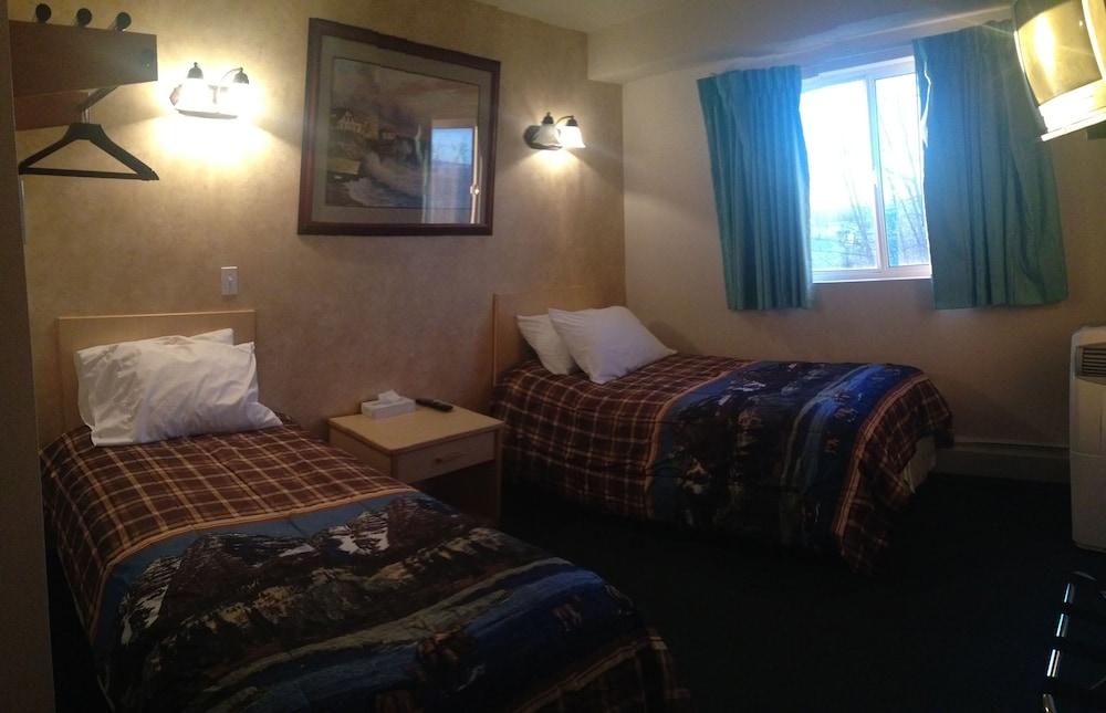 Windbreak Hotel photo 4