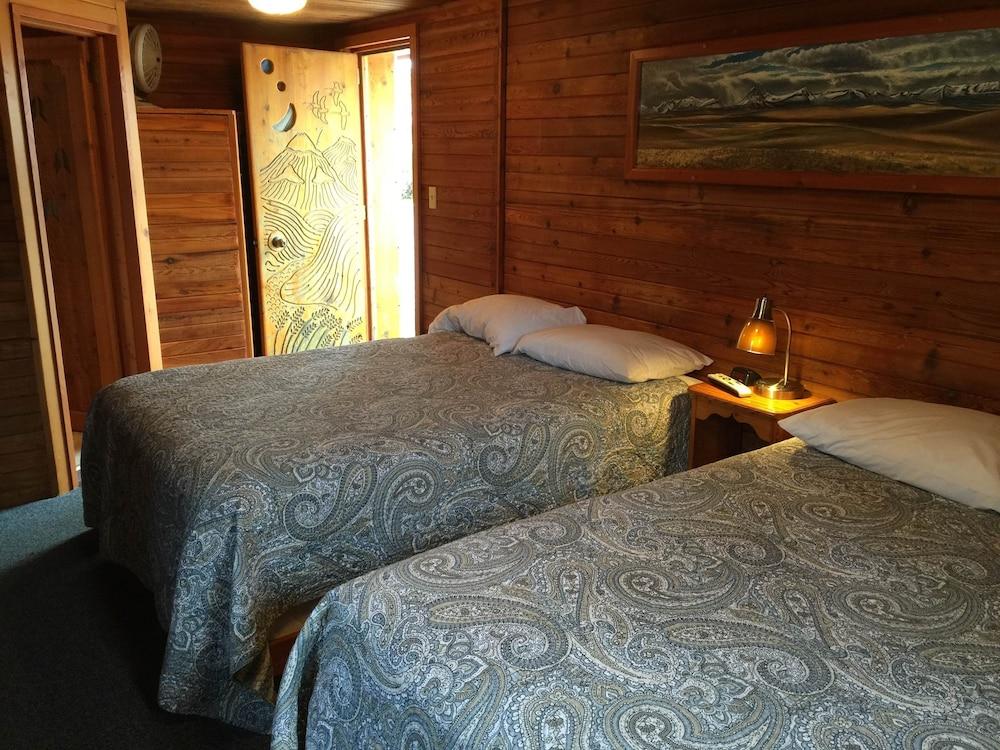 Whistling Swan Motel photo 6