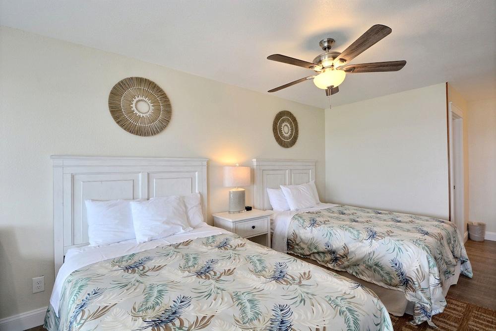 Lighthouse View Oceanfront Lodging photo 49