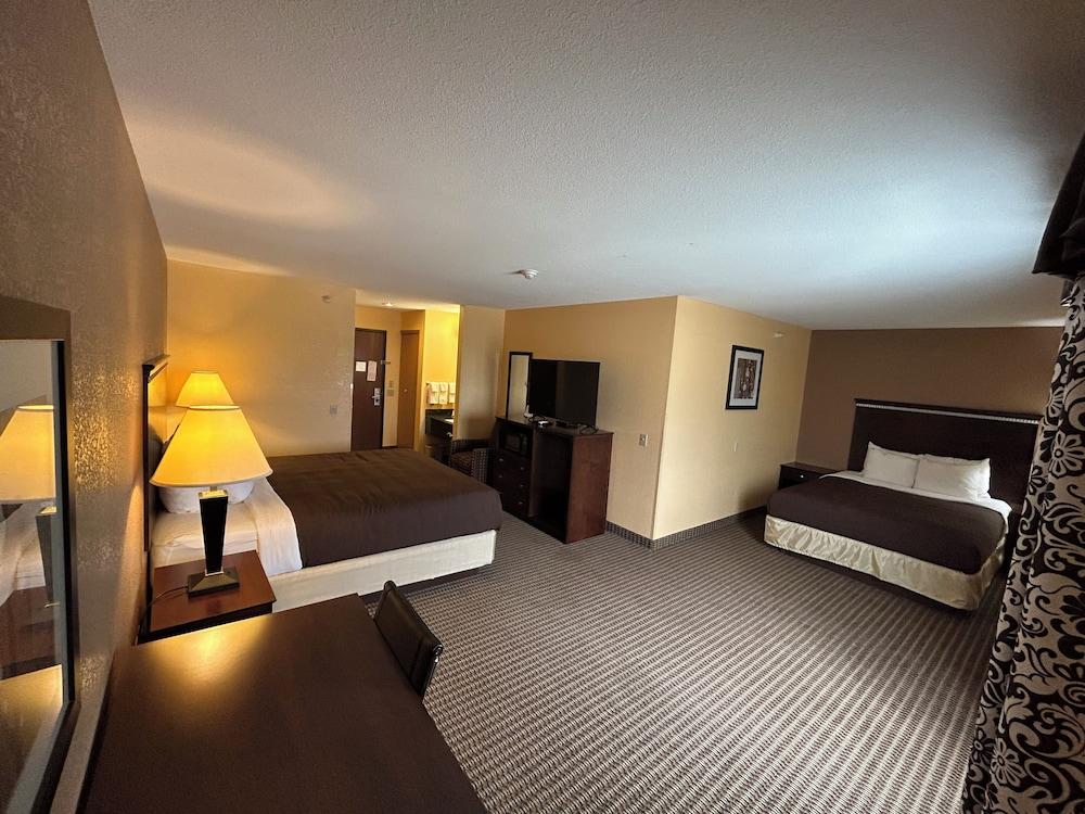 Quality Inn & Suites Mount Pleasant photo 22
