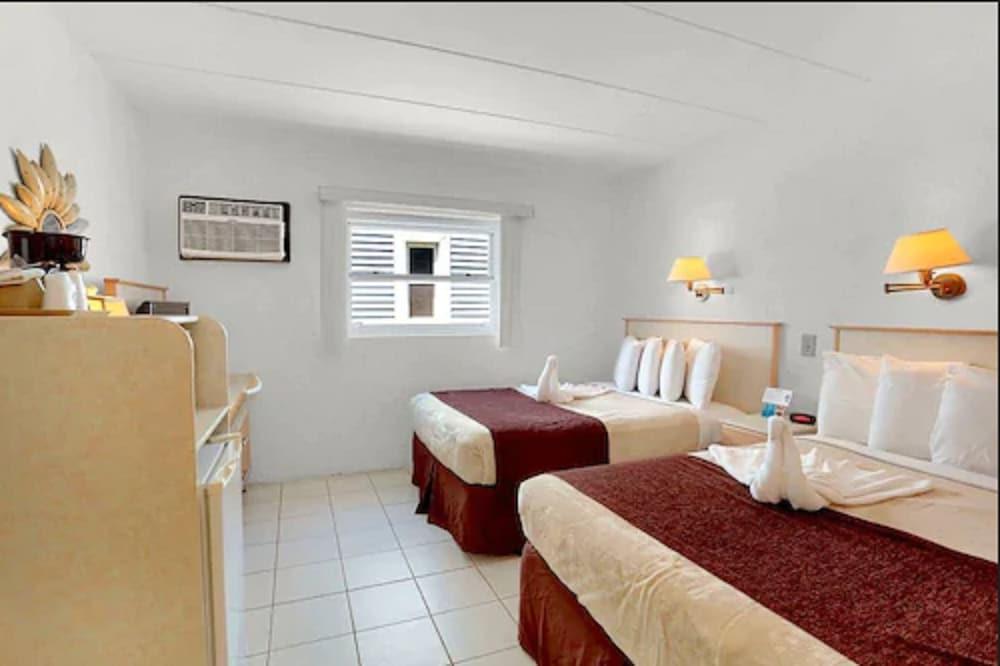 AA Heart of Wildwood Motels photo 12