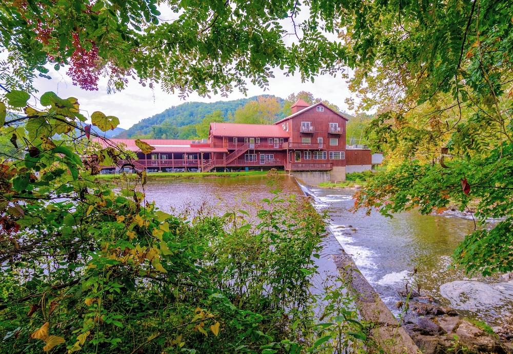 Damascus Old Mill Inn photo 62