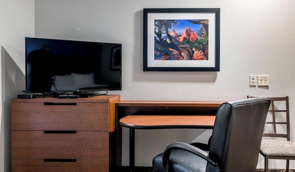 My Place Hotel - Colorado Springs, CO photo 11