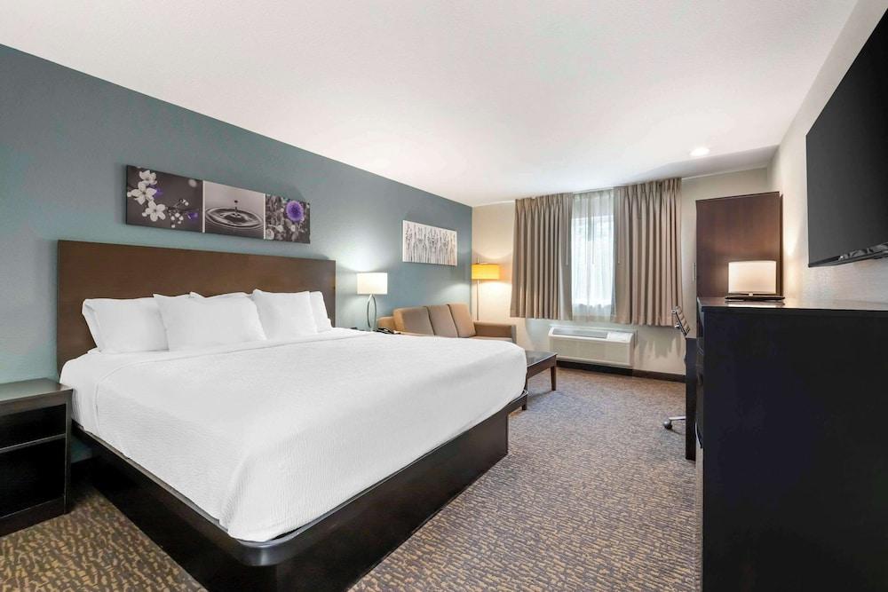 Sleep Inn & Suites Wisconsin Dells - Lake Delton photo 13