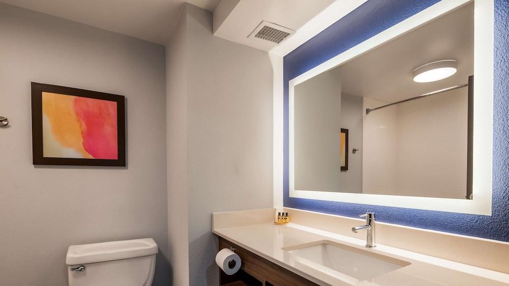 Best Western Plus Lexington Inn photo 22