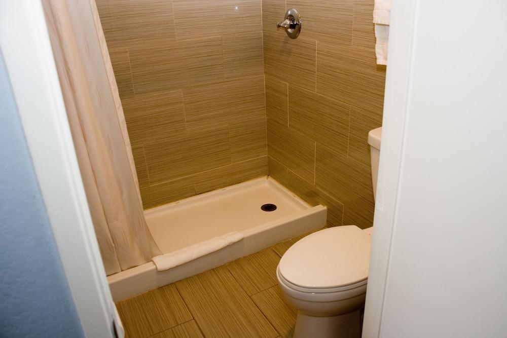 Keefer's Inn photo 24