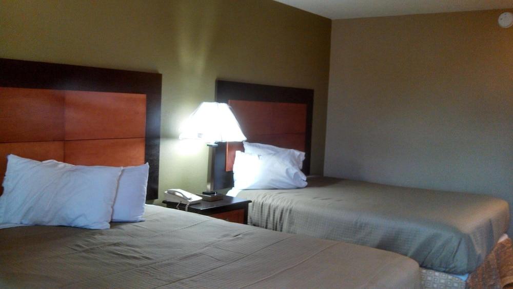Relax Inn photo 14