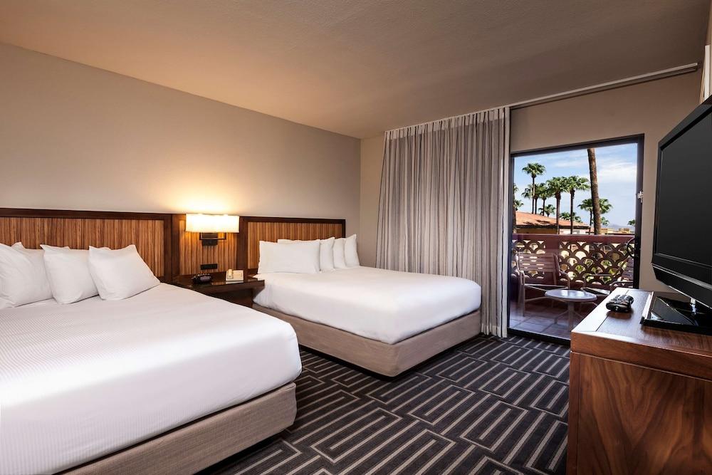 Hilton Phoenix Tapatio Cliffs Resort photo 16