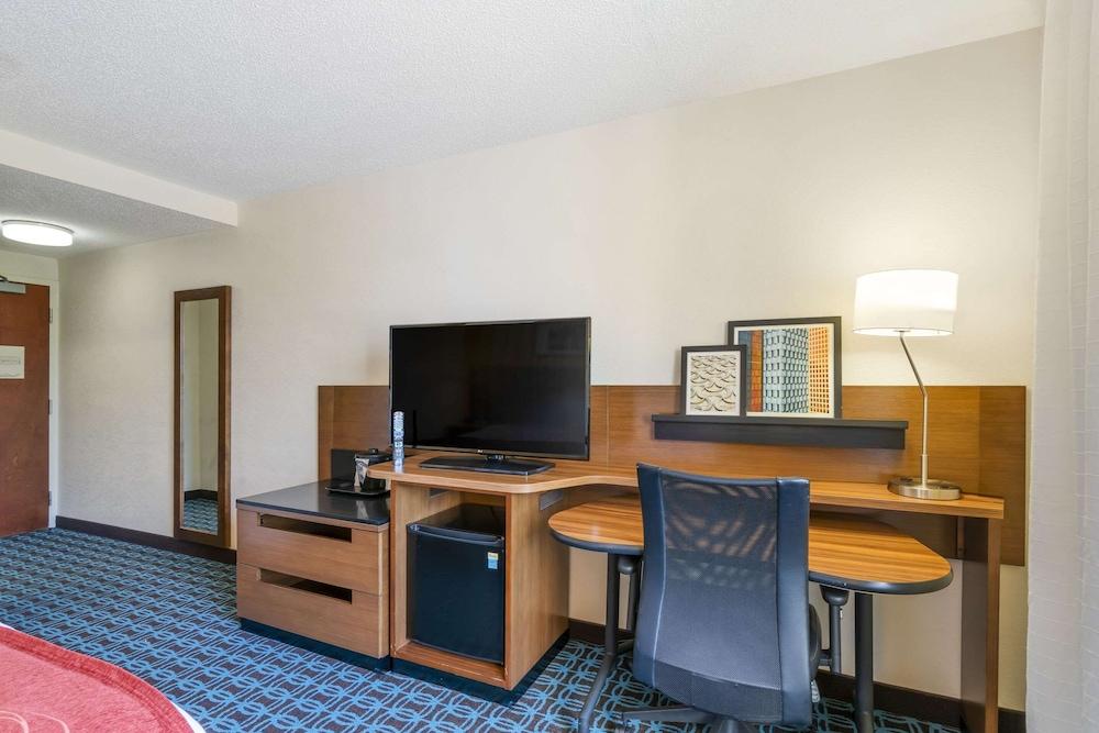 Comfort Inn & Suites Berea photo 13
