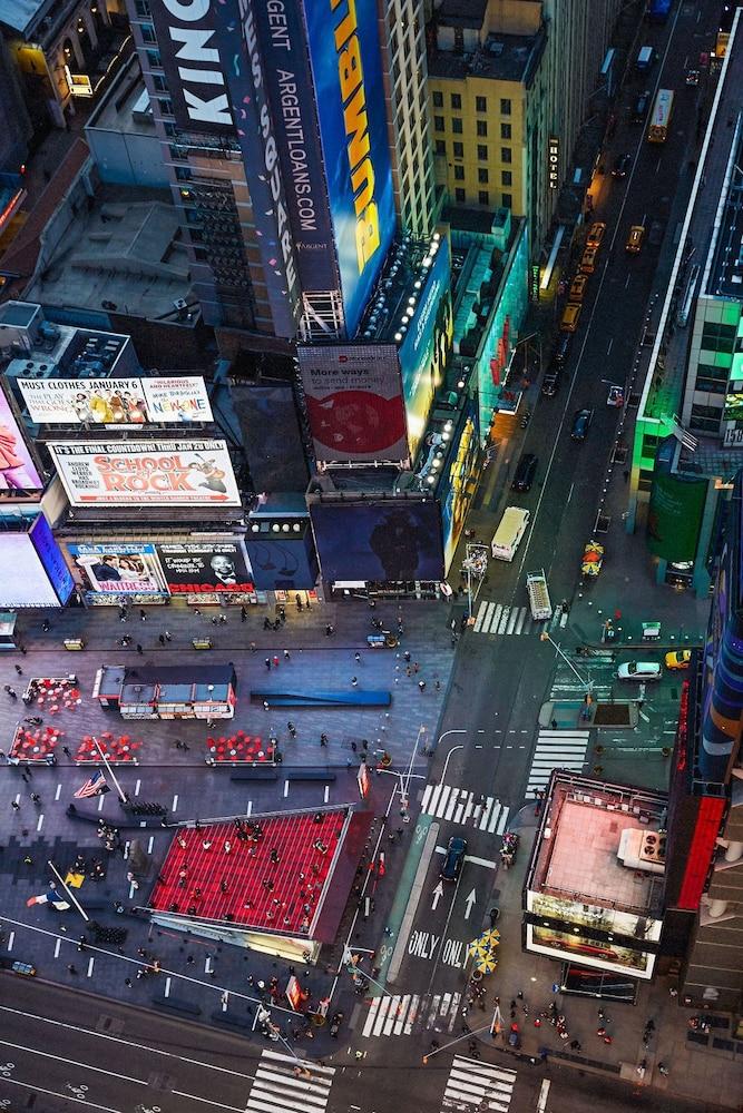 The Times Square EDITION photo 52