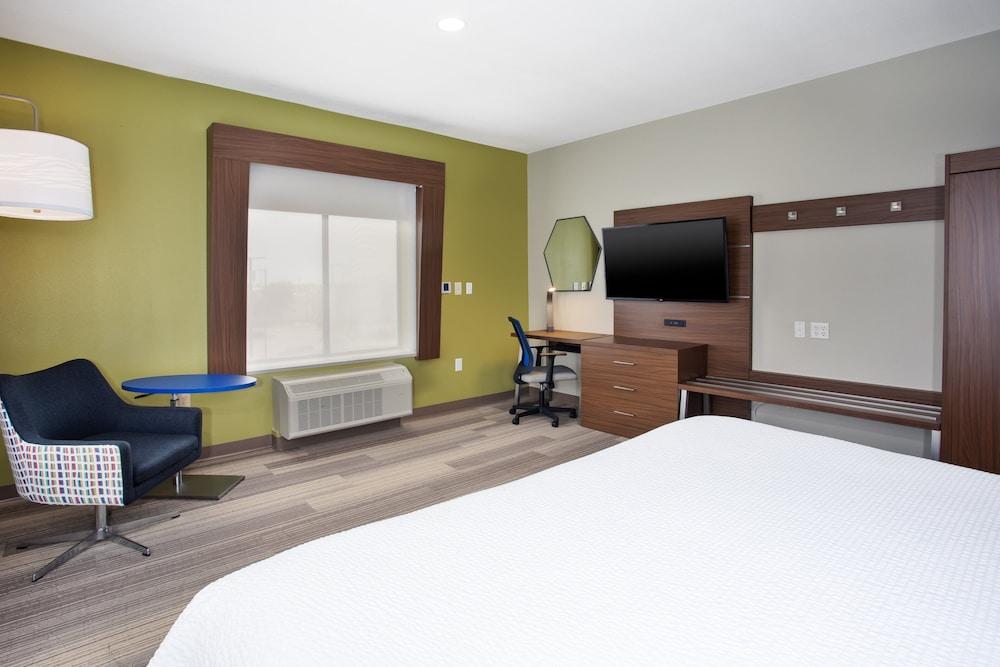 Holiday Inn Express & Suites Houston West - Katy by IHG photo 24