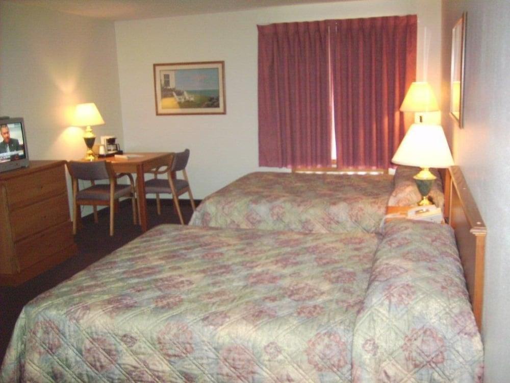 Village West Resort & Hotel photo 12