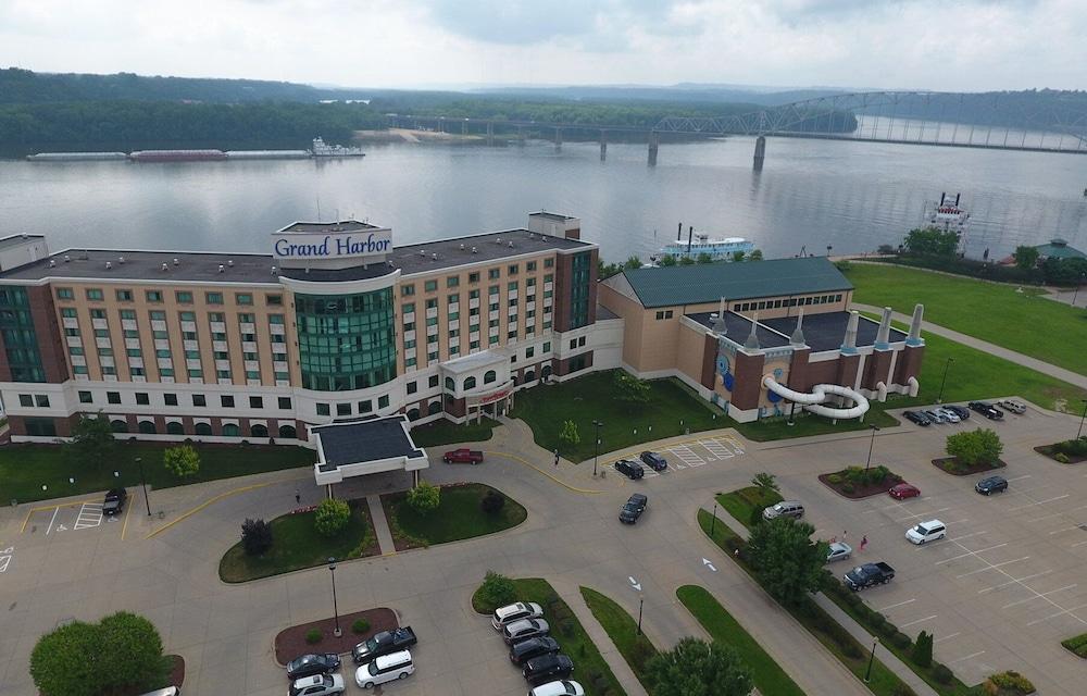 Grand Harbor Resort and Waterpark photo 42
