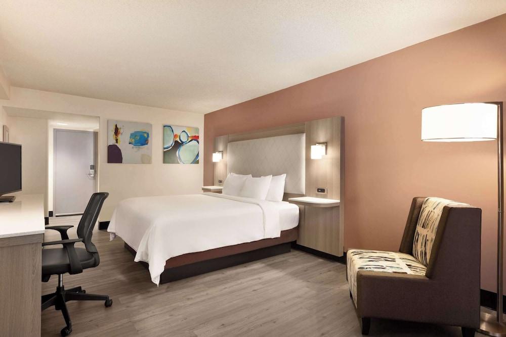Radisson Hotel Lenexa Overland Park photo 6