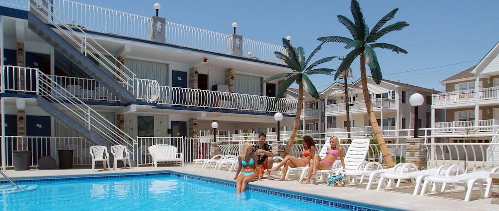 Quarterdeck Motel photo 19