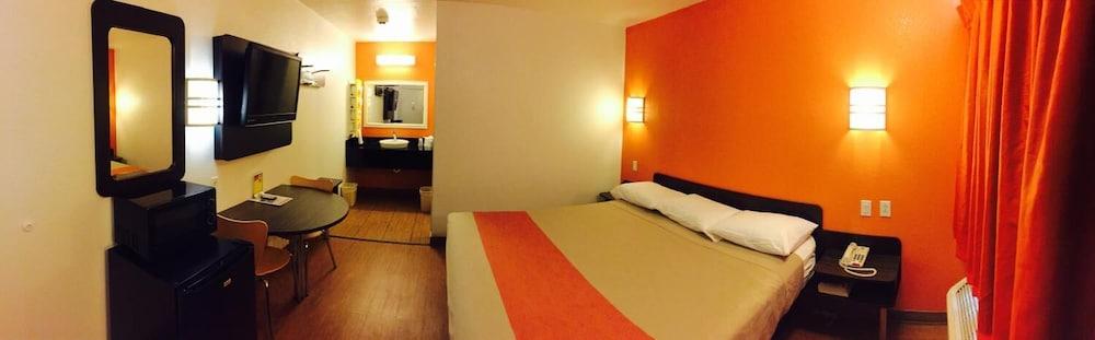Motel 6 Amarillo, TX - West photo 15