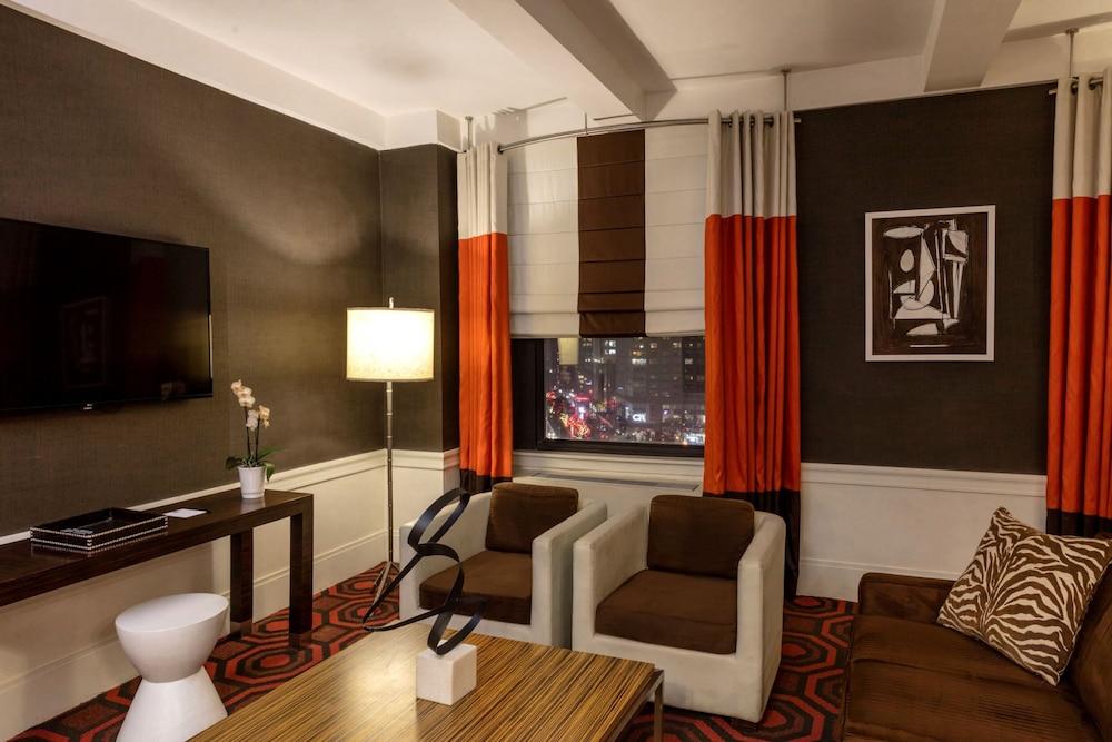 Empire Hotel photo 35