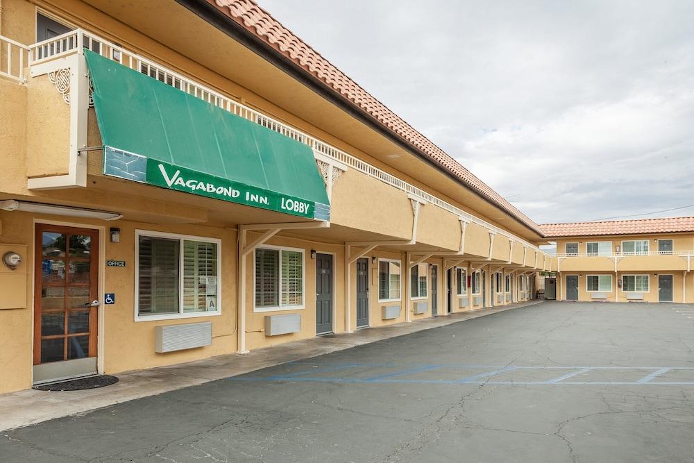 Vagabond Inn Hemet photo 2