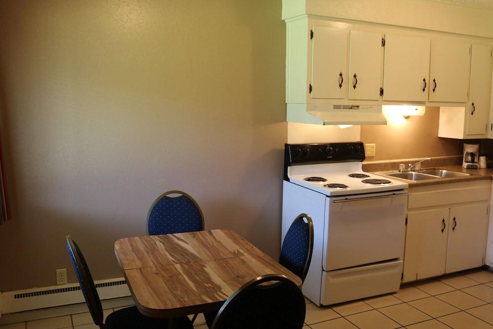 Friendship Inn photo 19