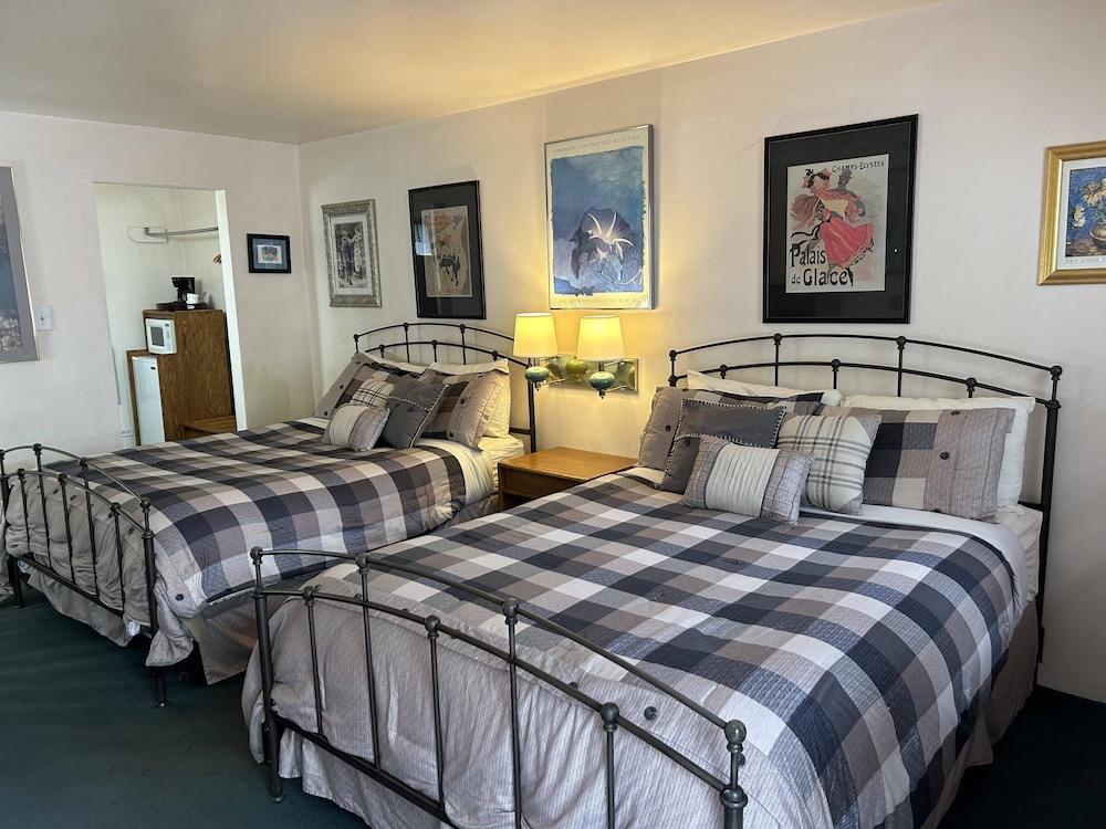 Columbine INN photo 4