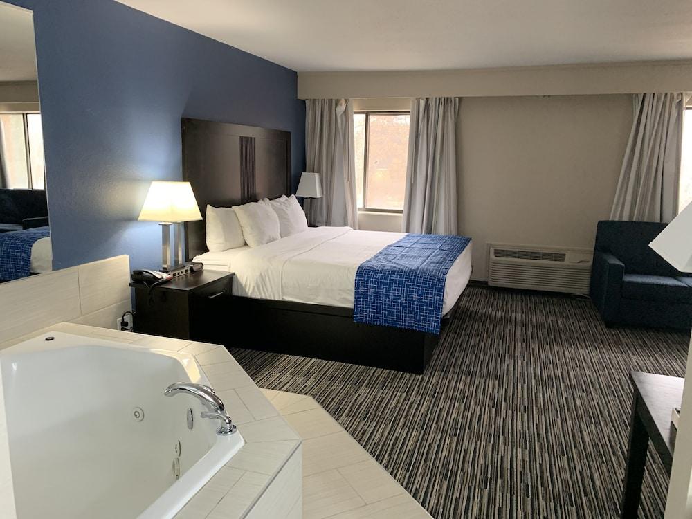 Baymont by Wyndham Enid photo 7