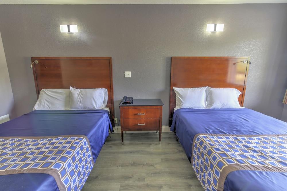 Budget Lodge photo 28