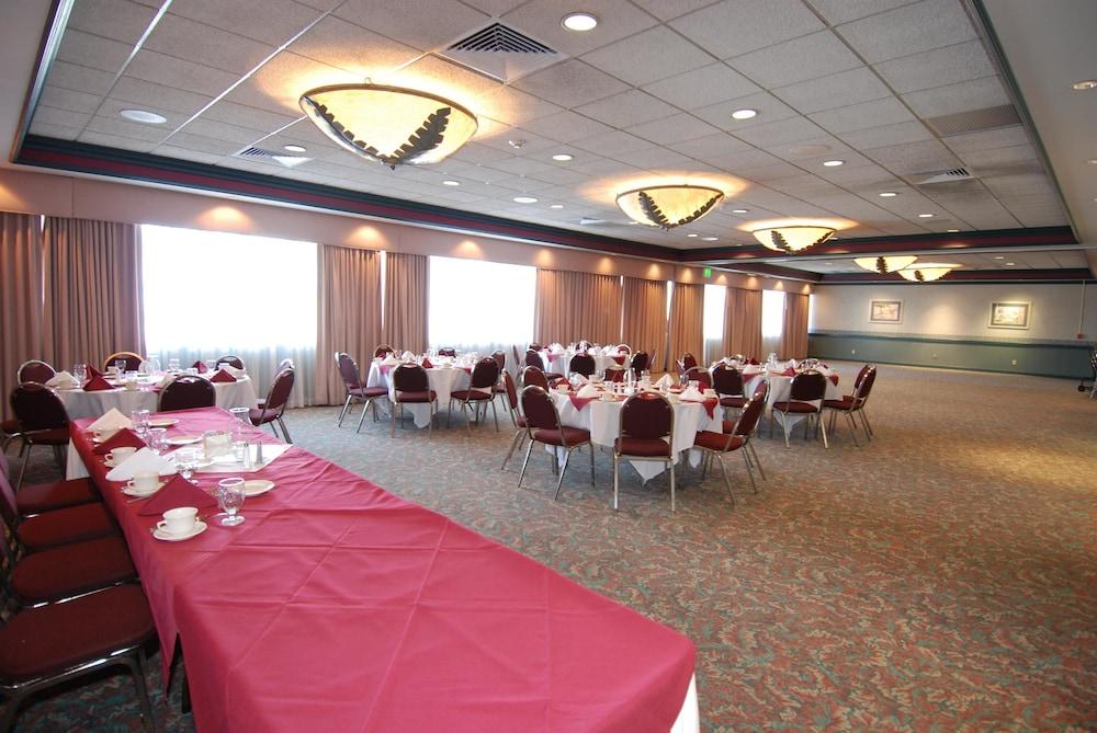 Oakland Airport Executive Hotel photo 41