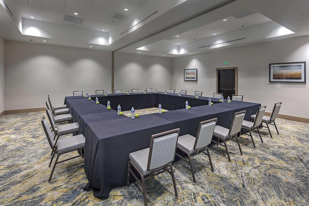 DoubleTree by Hilton Hotel Modesto photo 60
