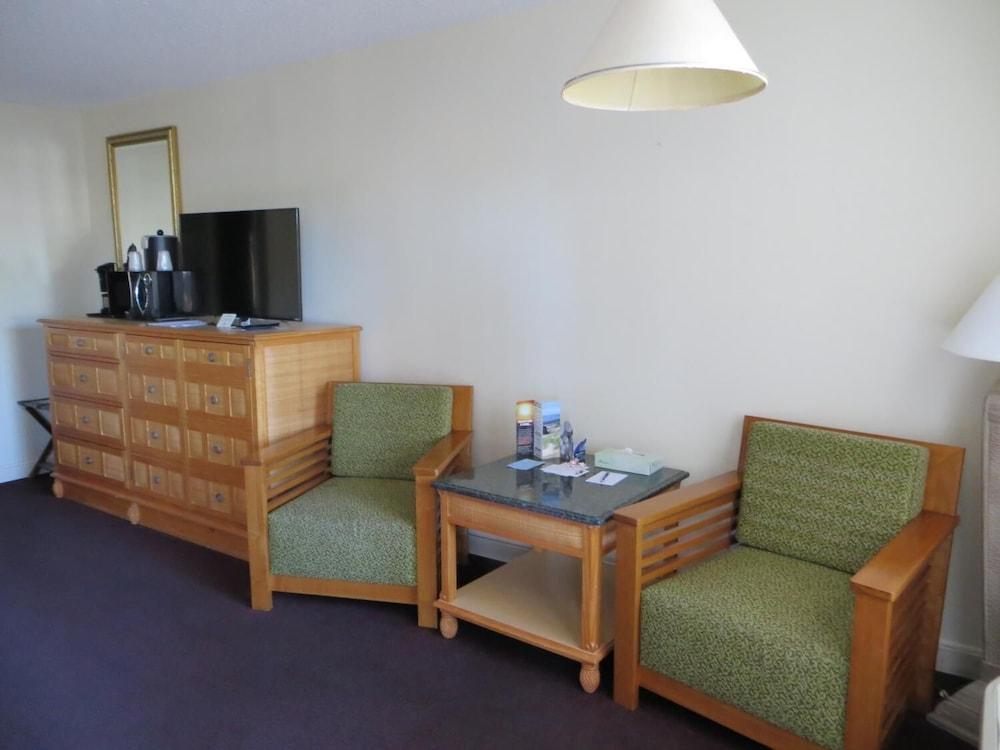 The Central Motel photo 3