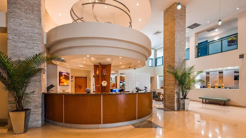 Best Western Plus Atlantic Beach Resort photo 11